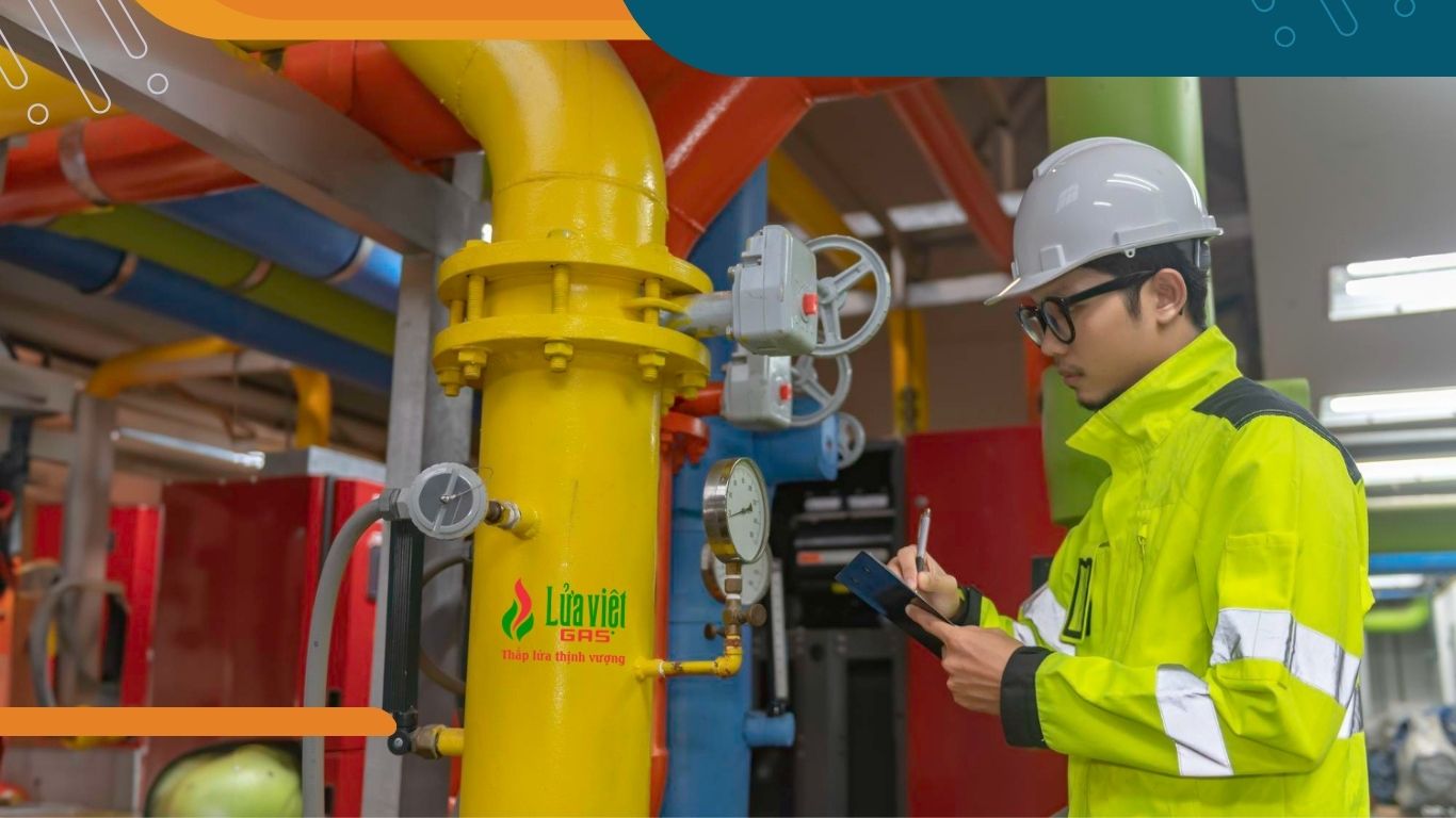 Sử dụng thiết bị chuyên dụng kiểm tra rò rỉ hệ thống LPG dân dụng